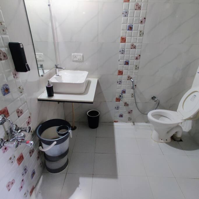 Valley Nest For 6-12 Pax เมาท์อาบู ภายนอก รูปภาพ